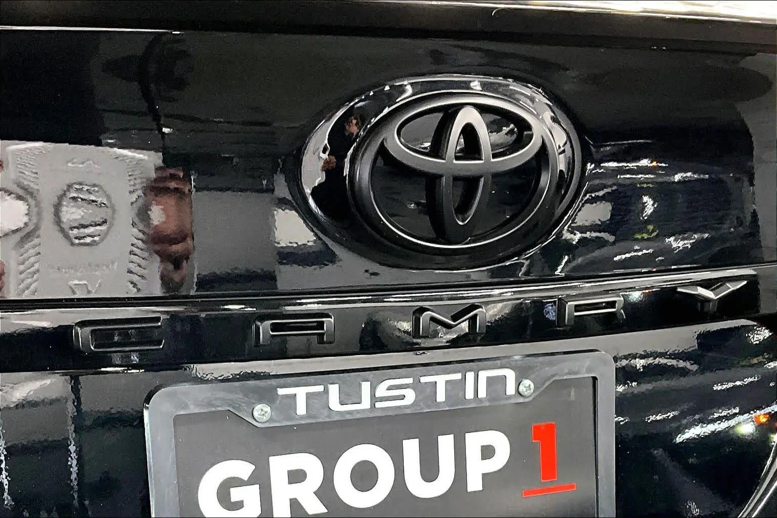 Used 2024 Midnight Black Metallic Toyota SE image 9