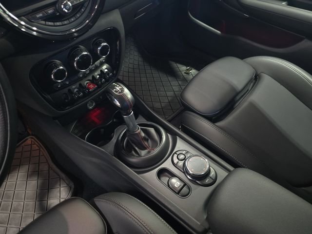 Used 2019 Green MINI Signature image 23