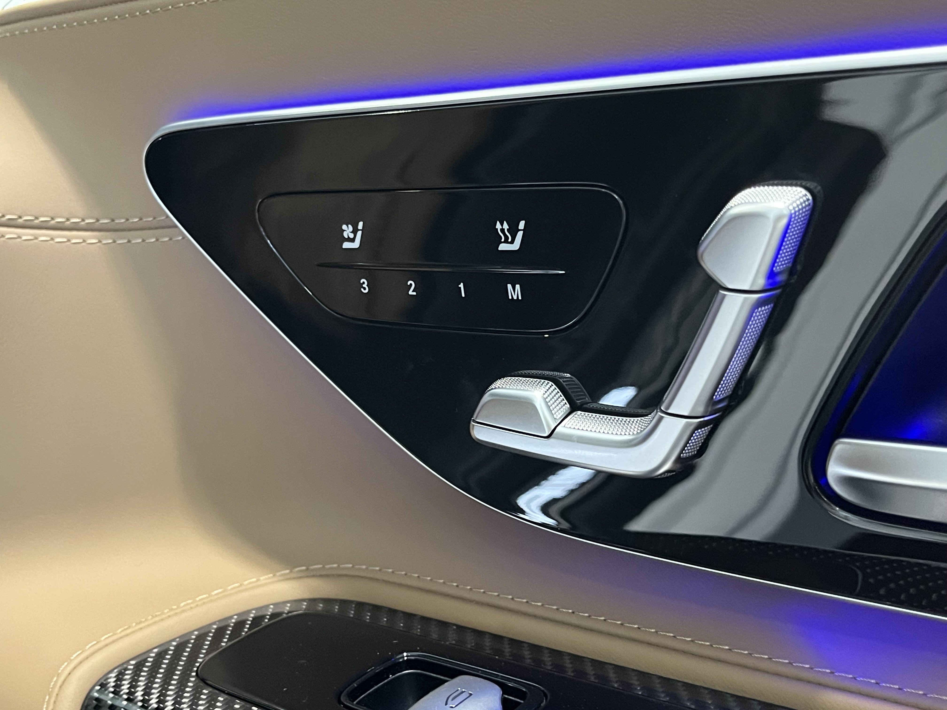 New 2026 MANUFAKTUR Moonlight White Magno Mercedes-Benz AMG® GT 55 image 21
