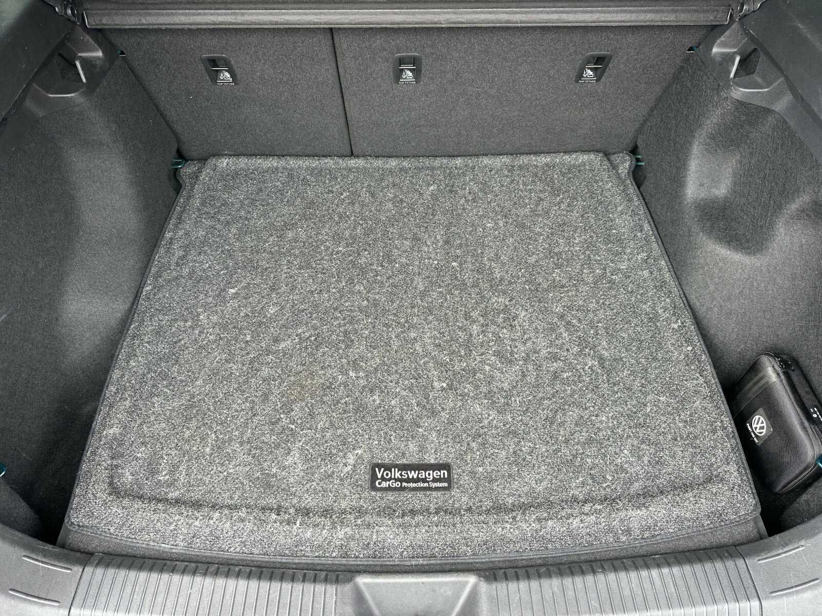 Used 2023 Blue Metallic Volkswagen Pro 4D Sport Utility image 18