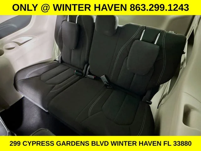 Used 2024 Black Chrysler LX image 27