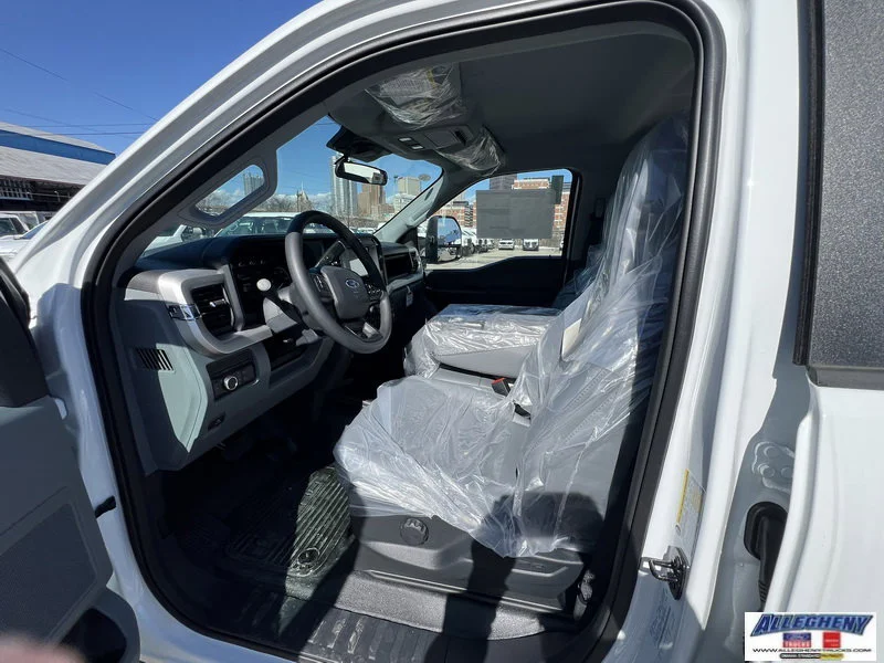 2025 Ford F-250 Super Duty XL - Photo 12