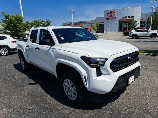 New 2026 Ice Cap Toyota  SR image 4