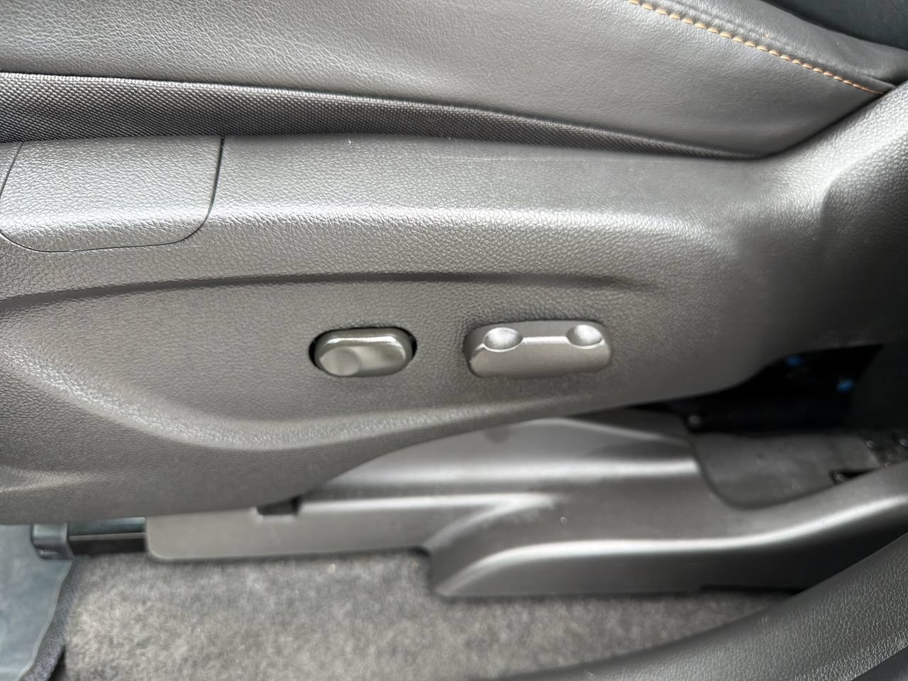 Used 2022 Silver Ice Metallic Chevrolet LT image 19