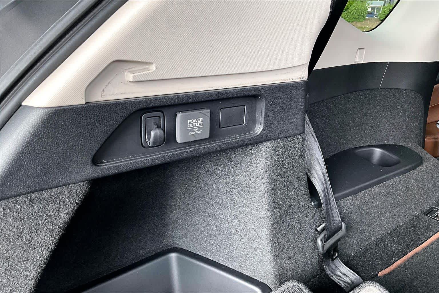 Used 2024 Liquid Carbon Metallic Acura w/Technology Package image 33