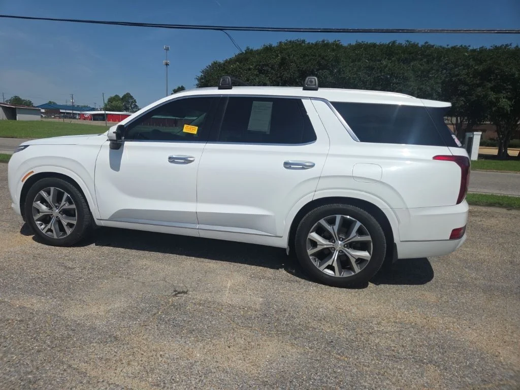 Used 2022 Hyper White Hyundai Limited image 6
