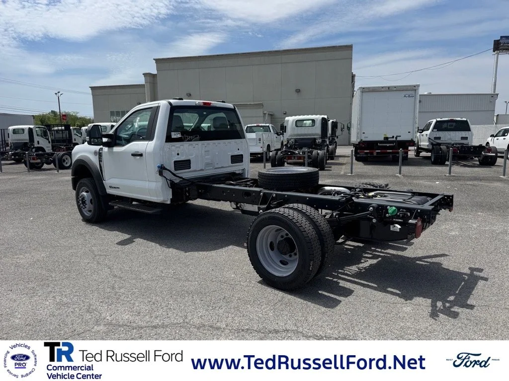 2025 Ford F-550 Super Duty Chassis Cab XL - Photo 7