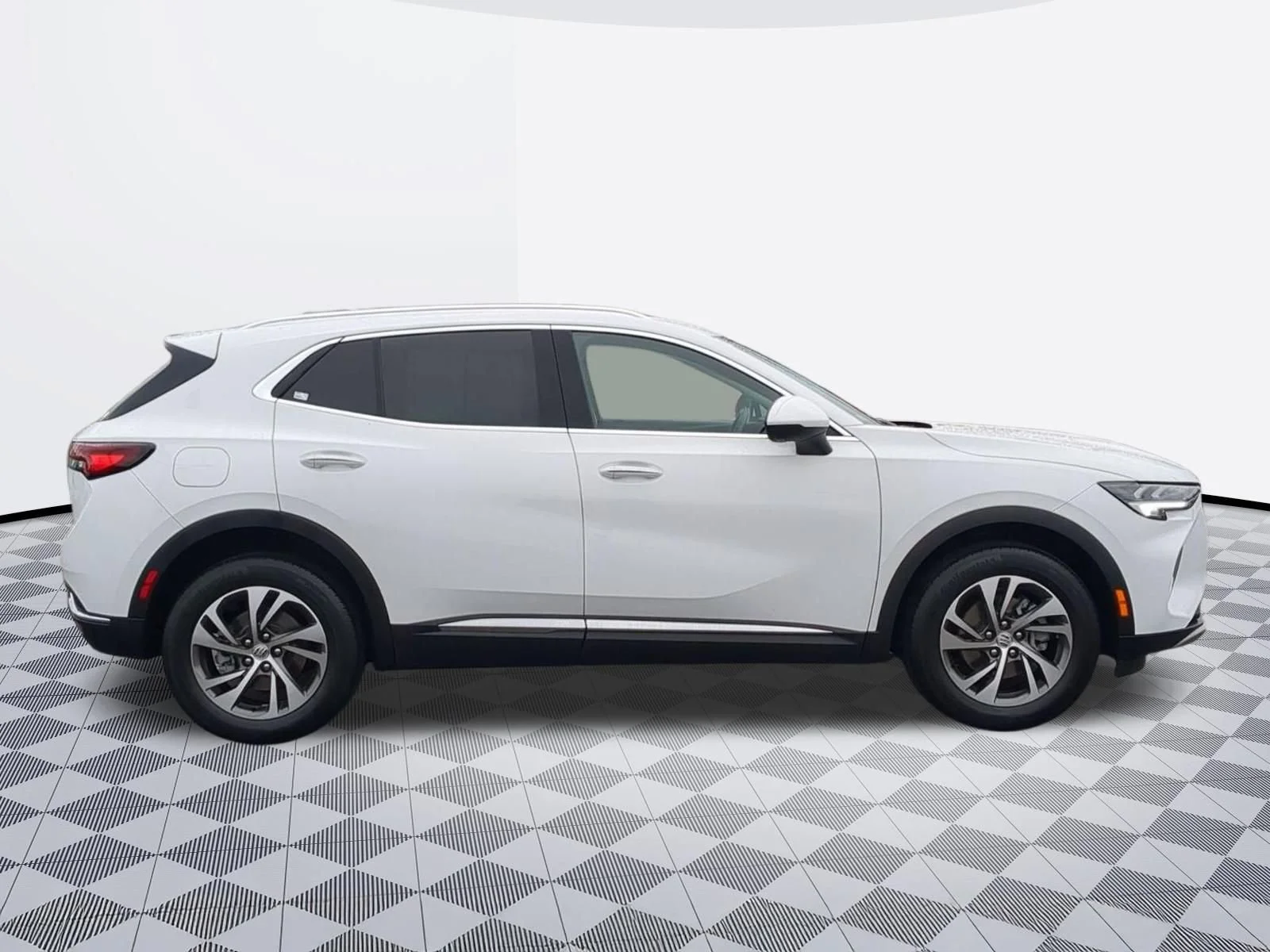 Used 2023 Summit White Buick Essence image 8