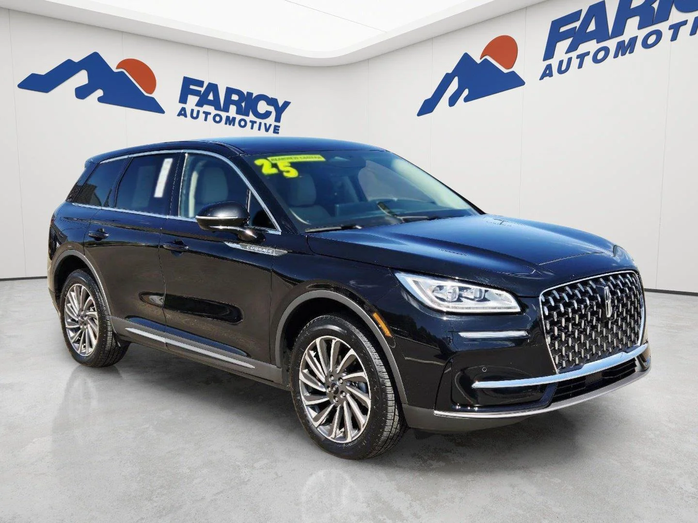 Used 2025 Infinite Black Metallic Clearcoat Lincoln Reserve image 6