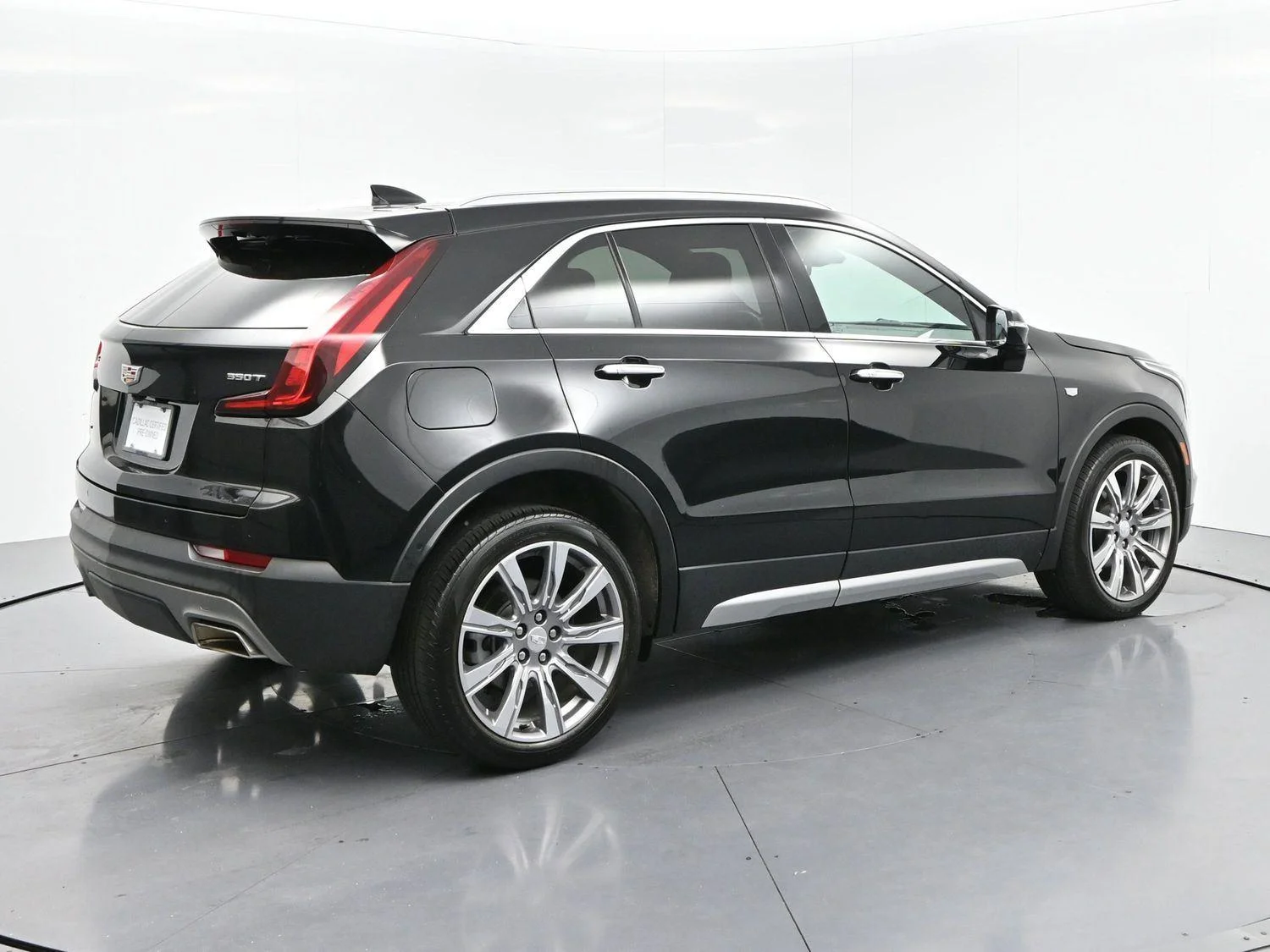 Used 2022 Stellar Black Metallic Cadillac Premium Luxury image 7
