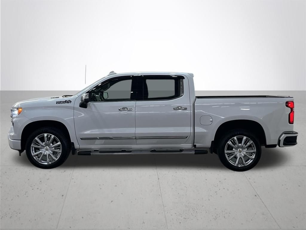 Used 2023 White Chevrolet High Country image 13