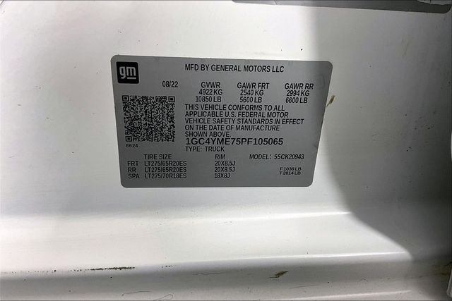 Used 2023 White Chevrolet Custom image 18