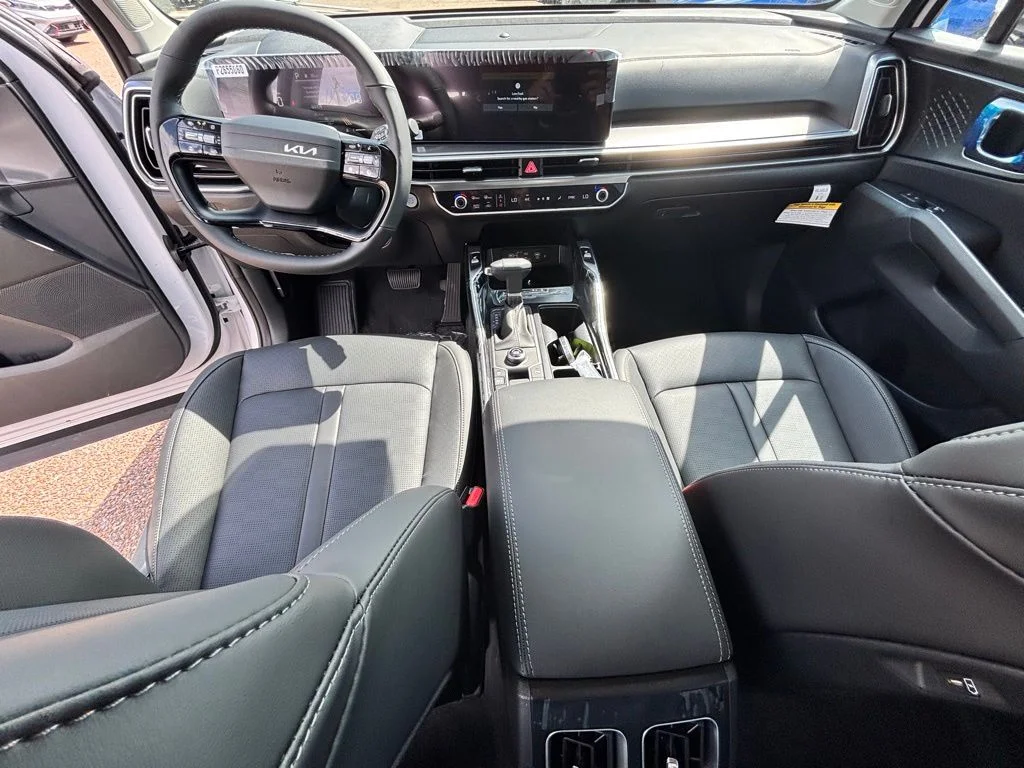 New 2026 White Kia EX image 13