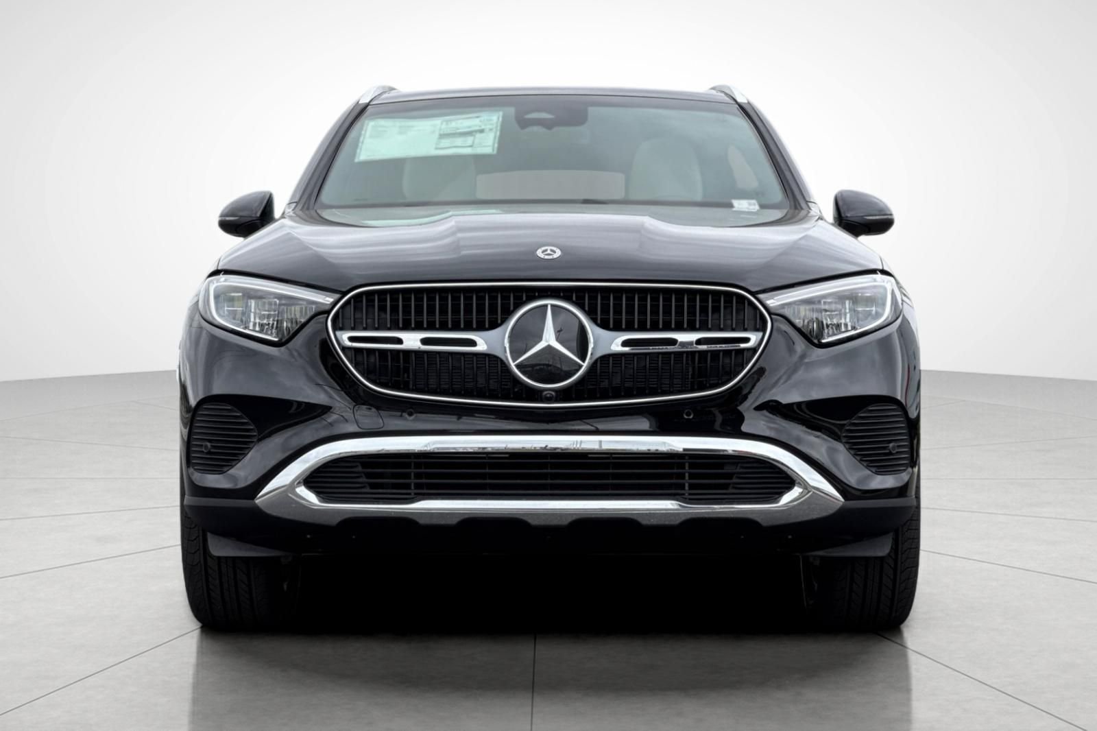 Used 2026 Black Mercedes-Benz GLC 300 image 8