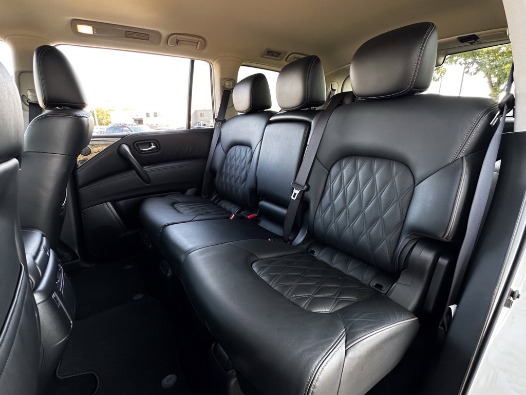 Used 2024 White Nissan Platinum image 22