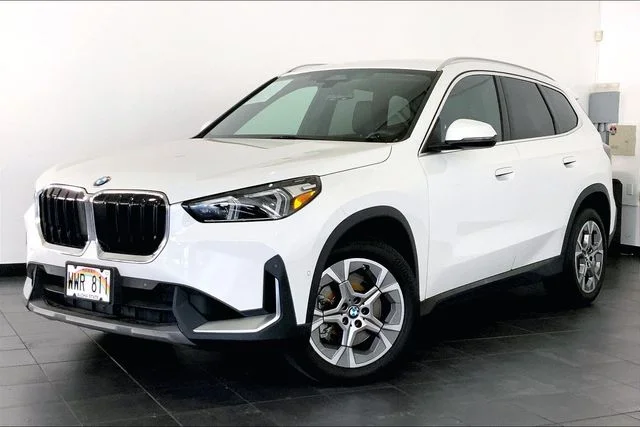 Certified Used 2023 Alpine White BMW xDrive28i image 1