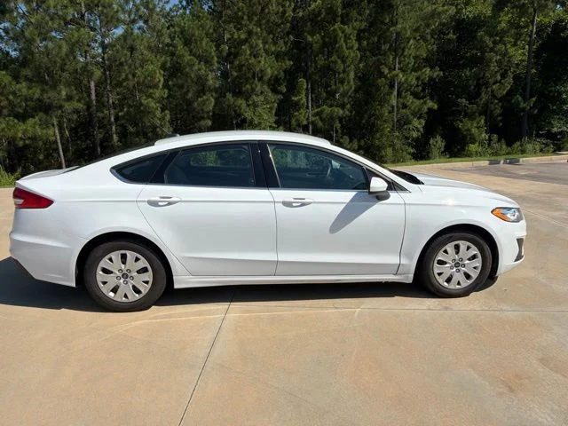 Used 2019 Oxford White Ford S image 2