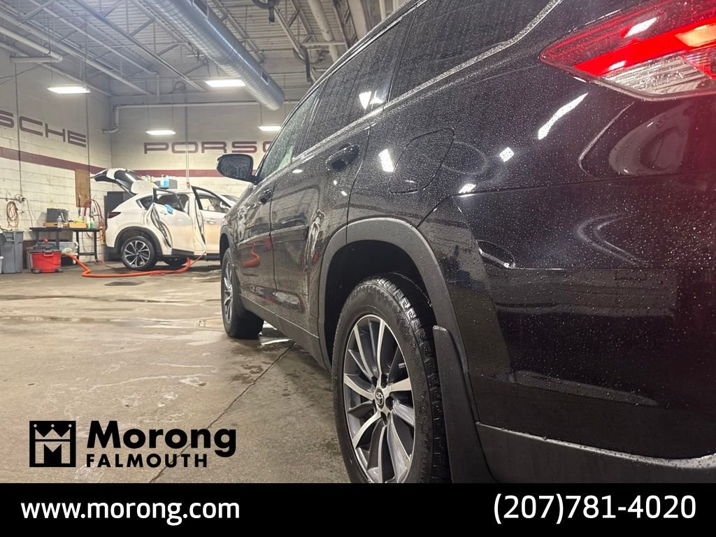 Used 2019 Black Toyota XLE image 8