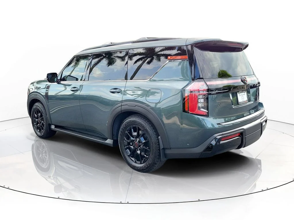 New 2026 White Nissan PRO-4X image 5