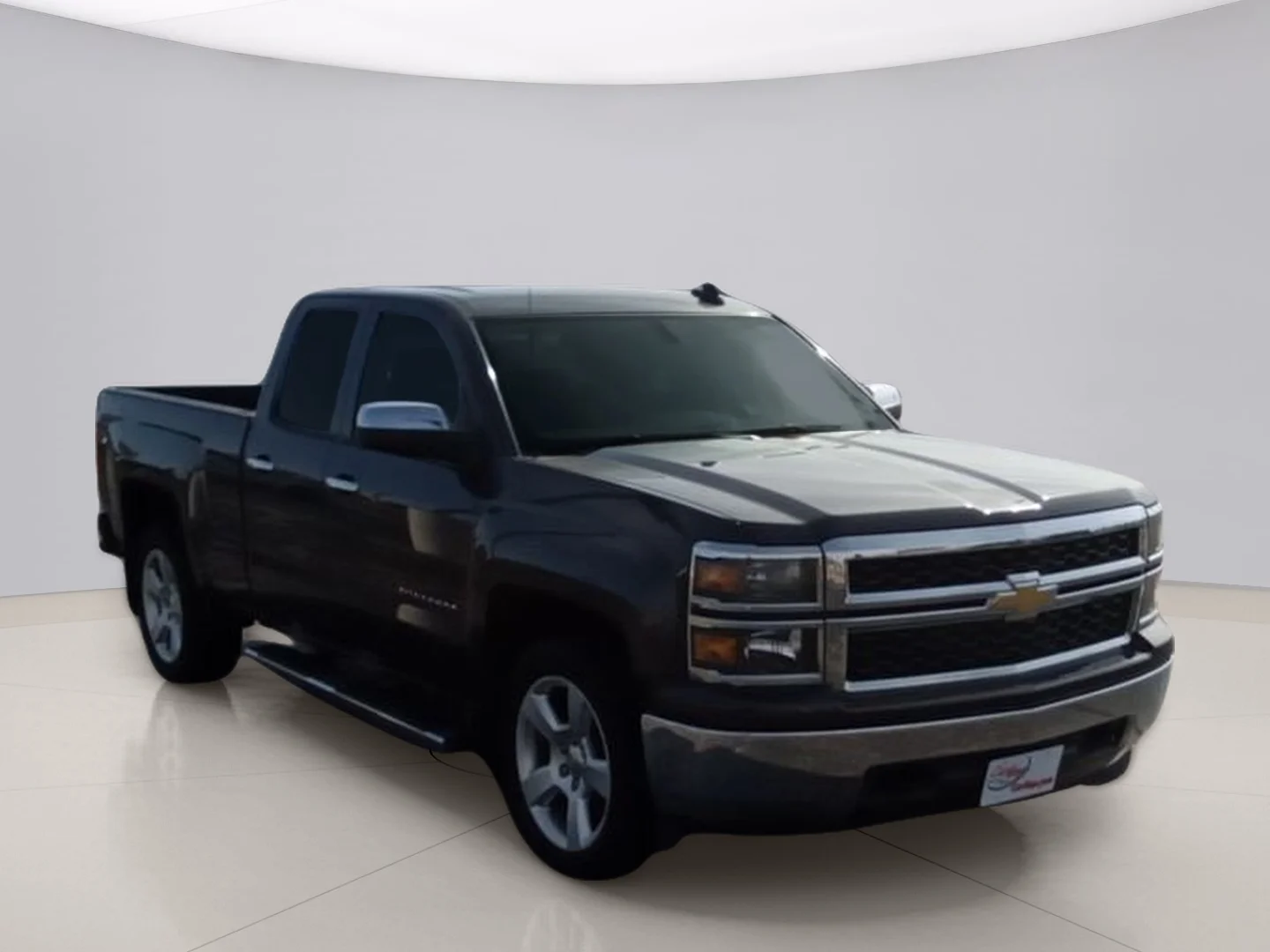 Used 2015 Black Chevrolet LT image 2