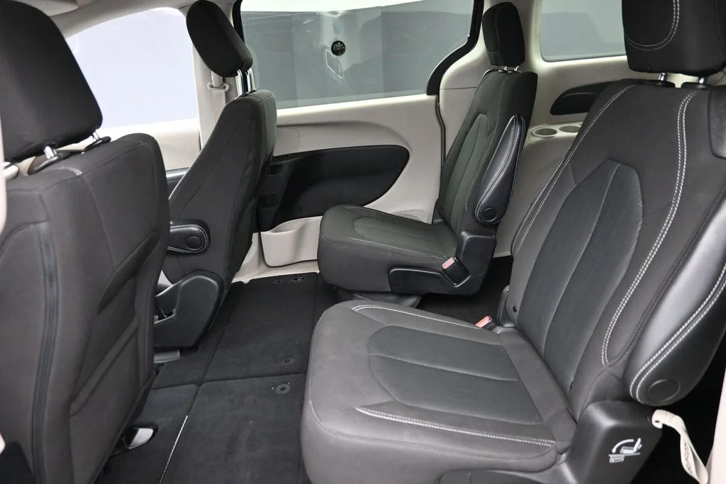 Used 2023 Gray Chrysler LX image 14