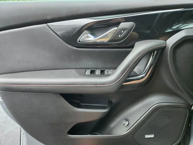 Used 2025 Gray Chevrolet RS image 36