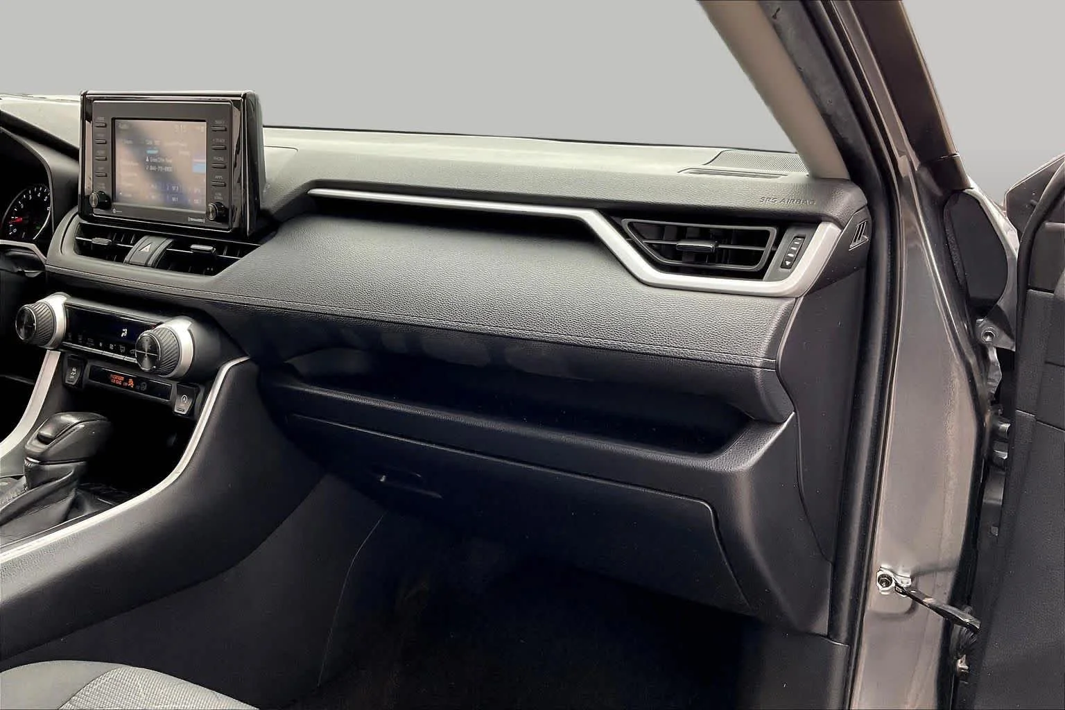 Used 2021 Magnetic Gray Metallic Toyota XLE image 17