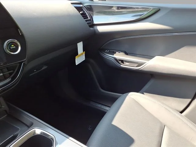 2025 Lexus NX 350 - Photo 14