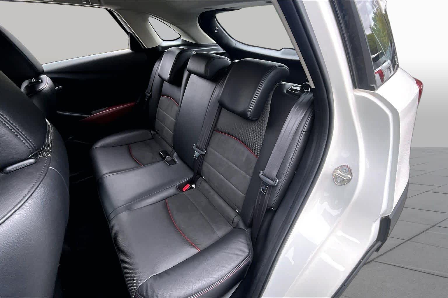 Used 2017 Crystal White Pearl Mica Mazda Grand Touring image 20