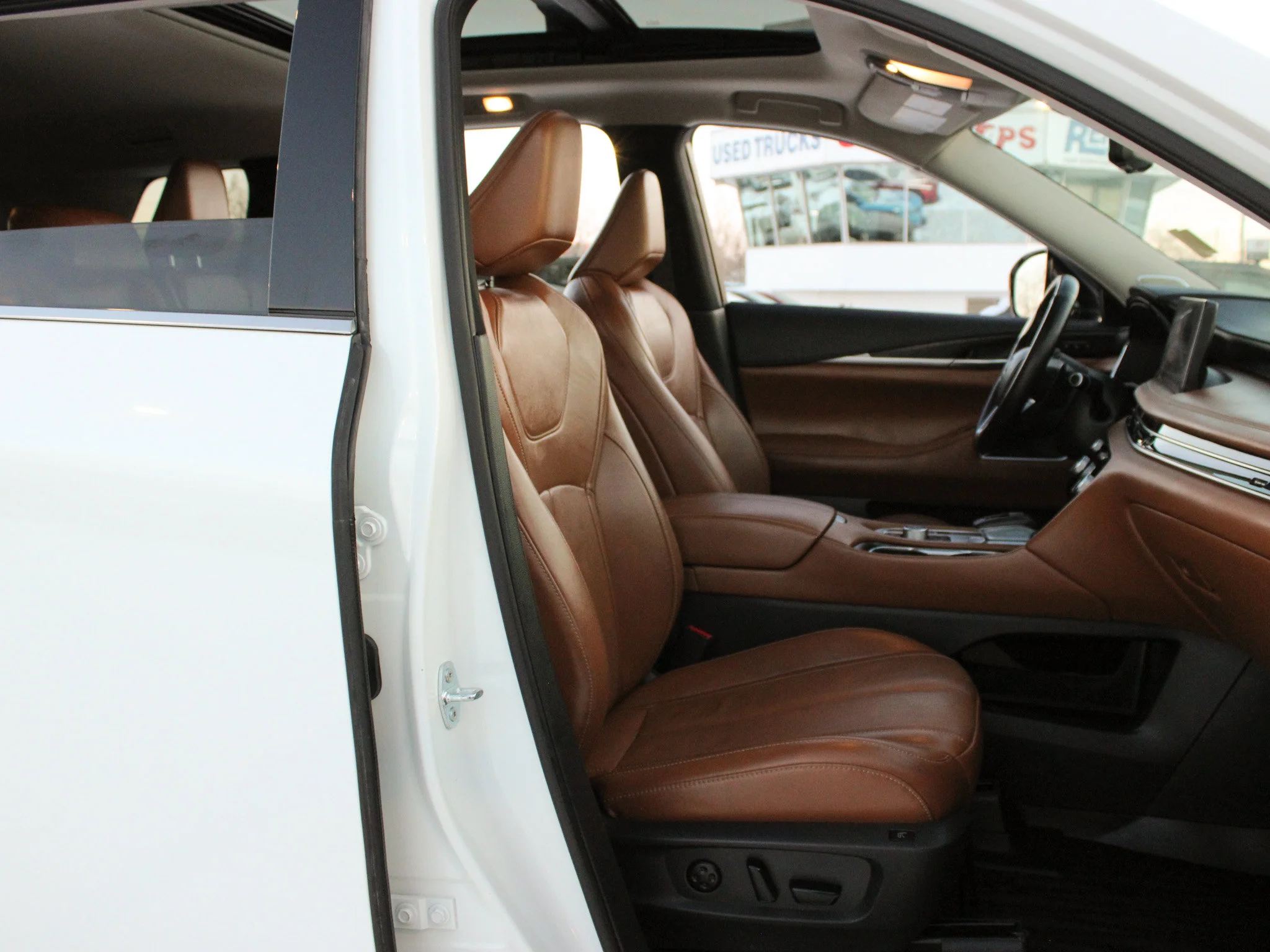 Certified Used 2023 White INFINITI Sensory * No Accidents | Head-Up Display | Heated Brown Seats | Winter Tires | 3M PPF image 23
