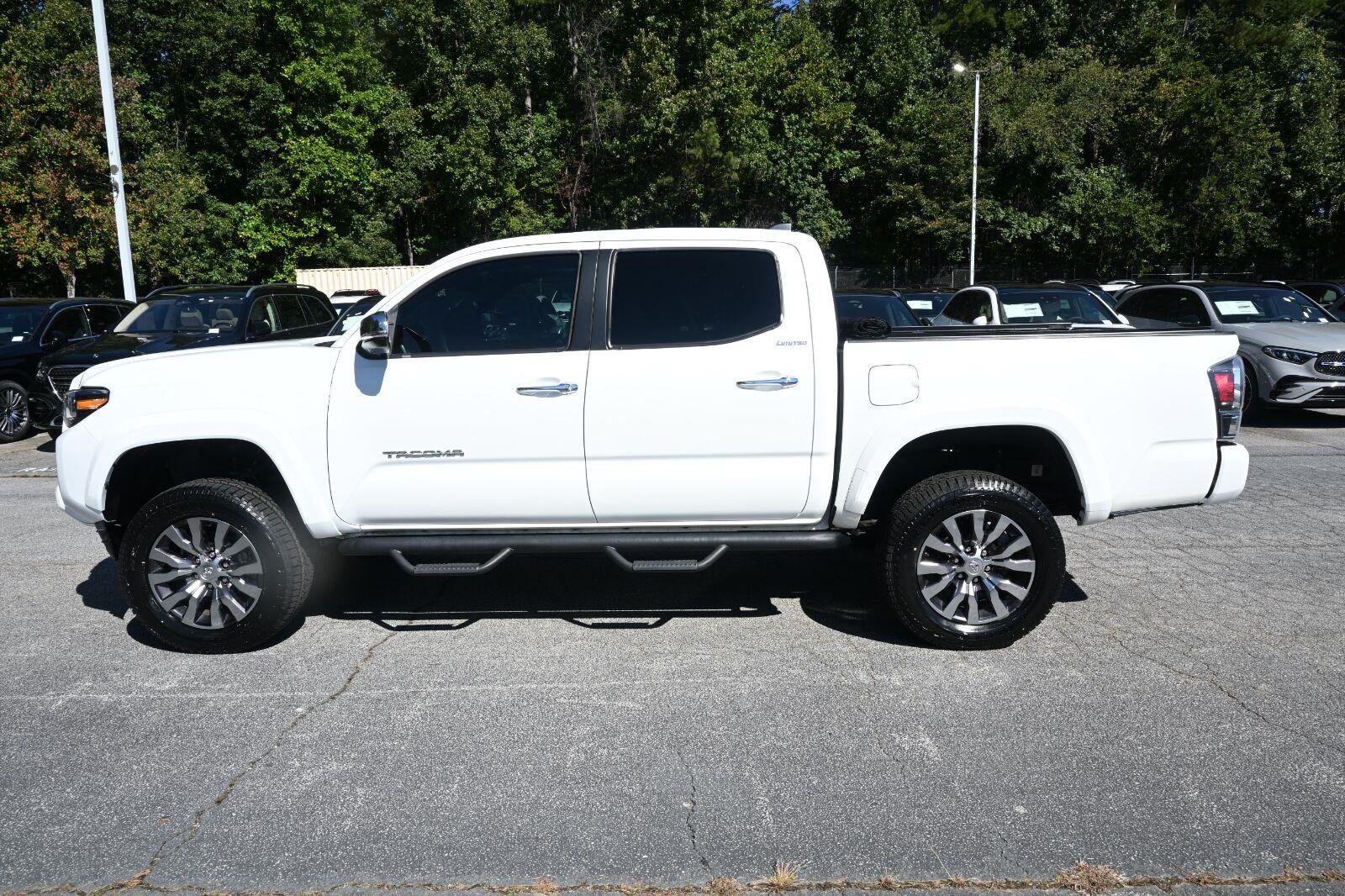 Used 2020 Super White Toyota Limited image 3