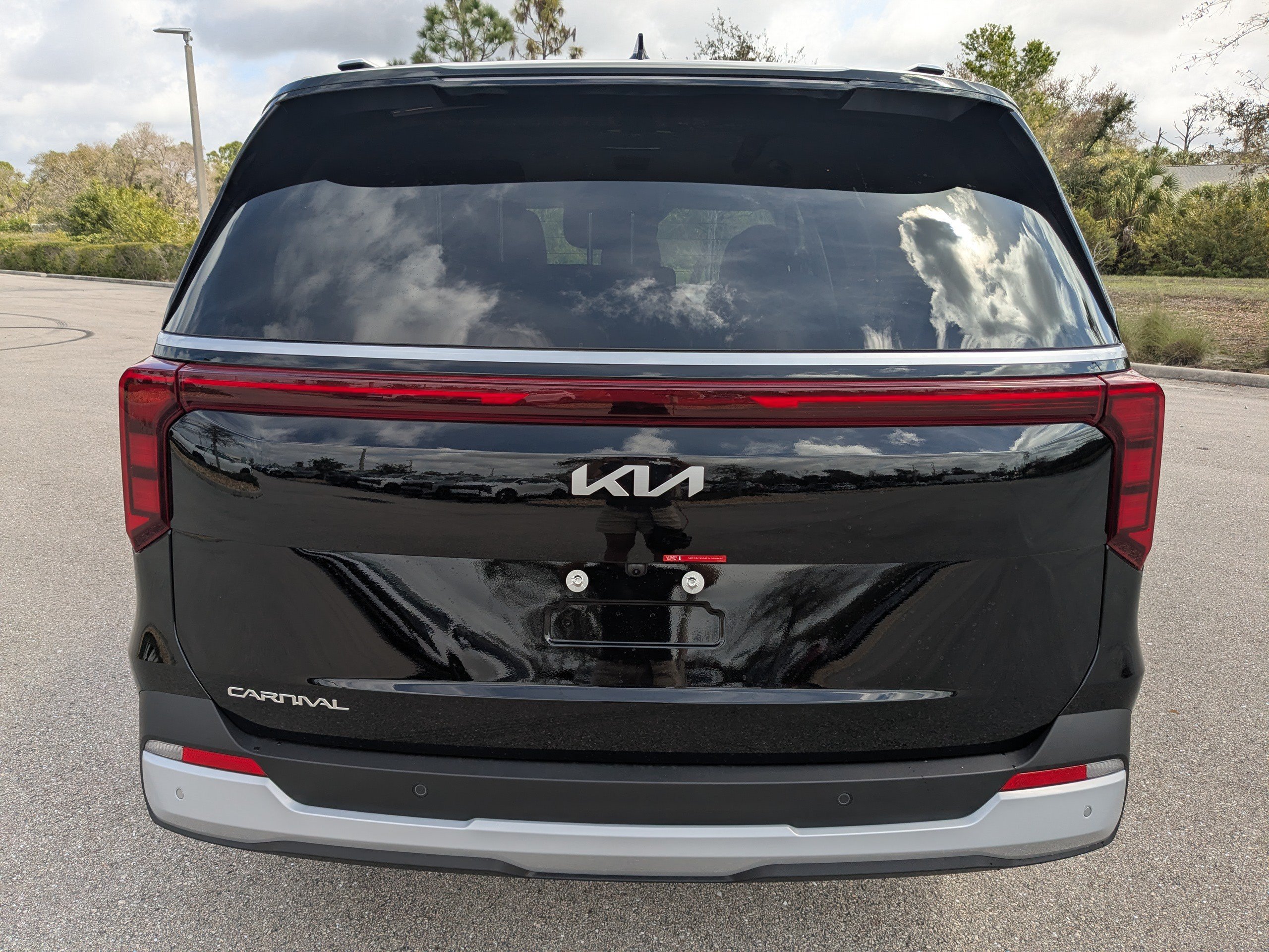 New 2026 Aurora Black Pearl Kia EX image 6