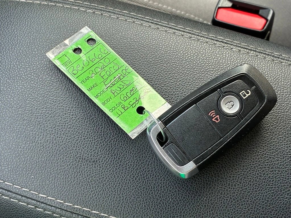 Used 2020  Ford SE image 54