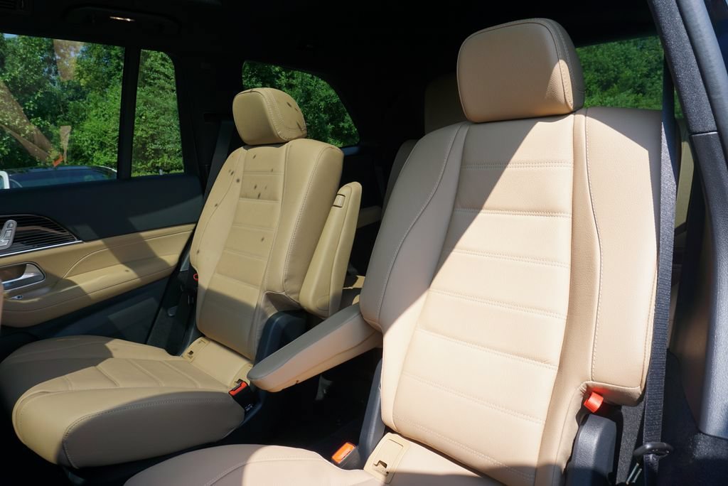New 2026 Black Mercedes-Benz GLS 450 image 56