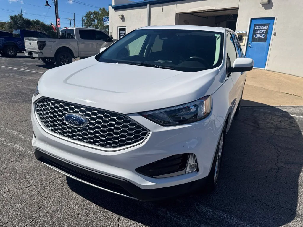 Certified Used 2024 Oxford White Ford SEL image 54