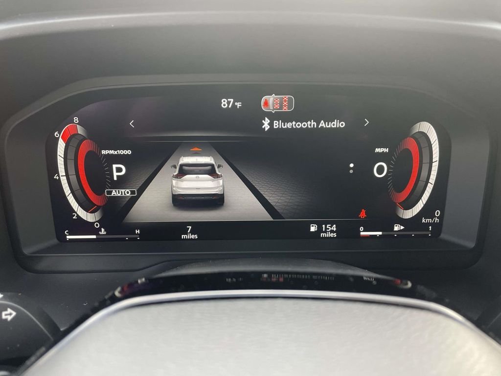 New 2026 Boulder Gray Pearl / Super Black Two-tone Nissan Platinum image 24