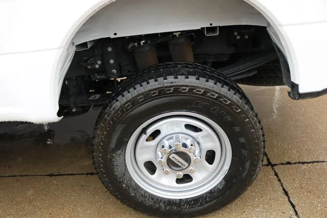 Used 2023 White Ford XL image 35
