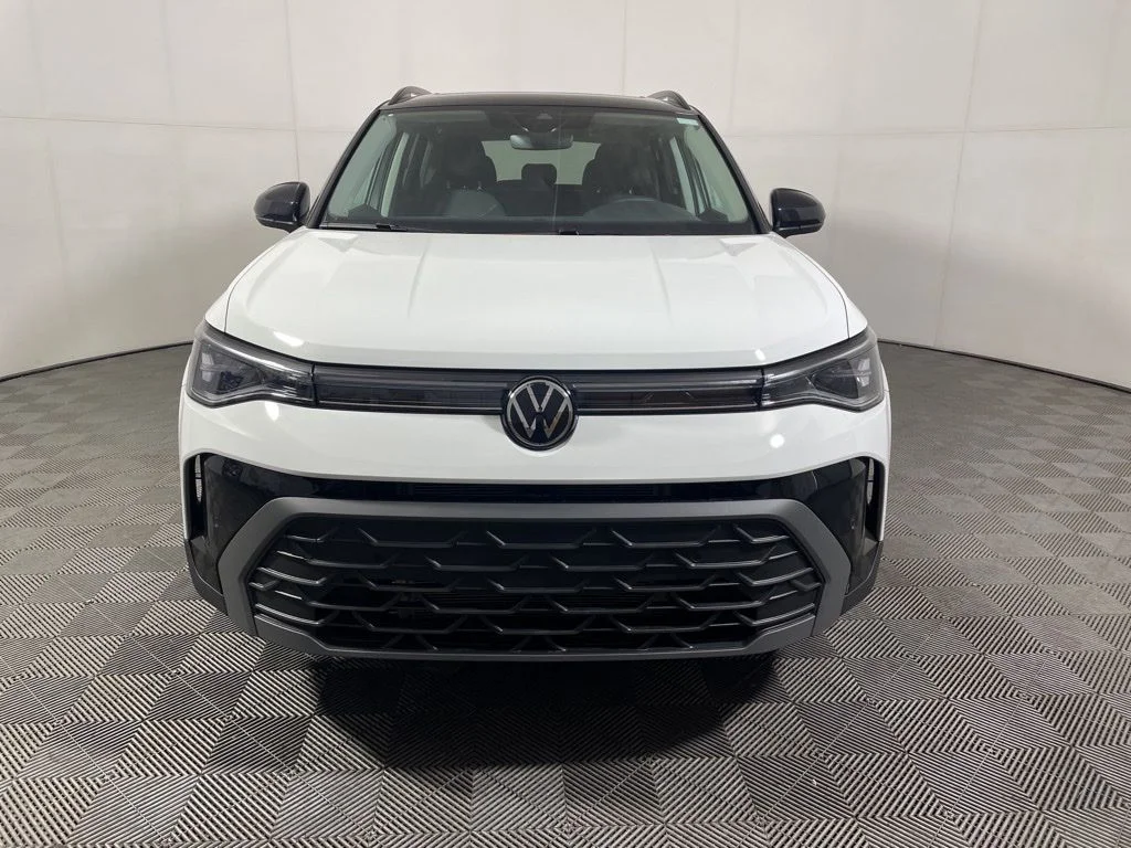 New 2026 White Volkswagen 1.5T SE Black image 3