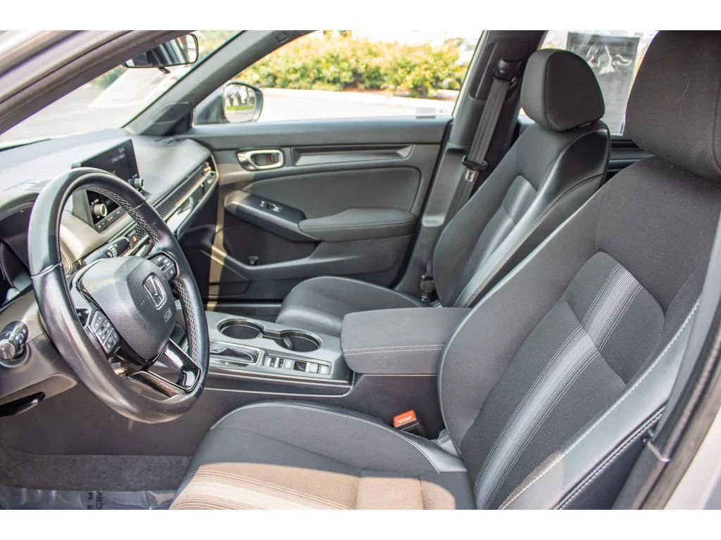 Used 2024 Lunar Silver Metallic Honda Sport image 28