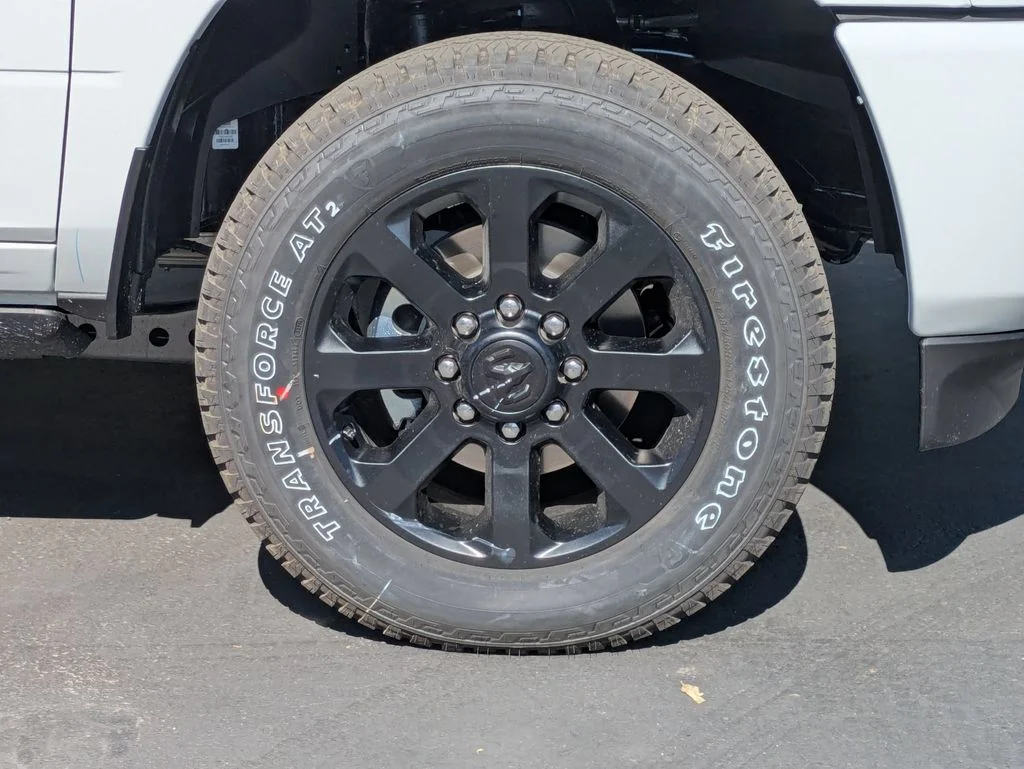 New 2026 Bright White Clear-Coat Exterior Paint RAM Laramie image 7