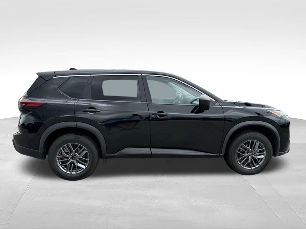 Used 2024 Black Nissan S image 25