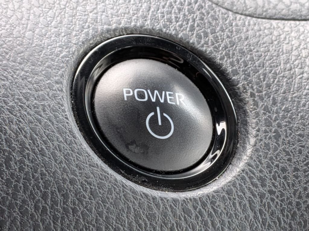 Used 2025  Toyota LE image 20