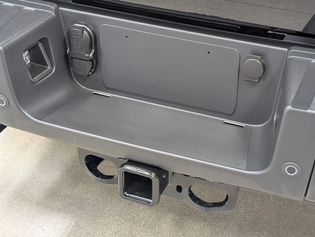 New 2026 Agate Black Metallic Ford F-250® Lariat® image 32