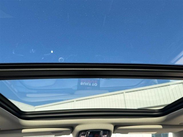 New 2027 Granite Crystal Metallic Clear-Coat Exterior Paint RAM Laramie image 6