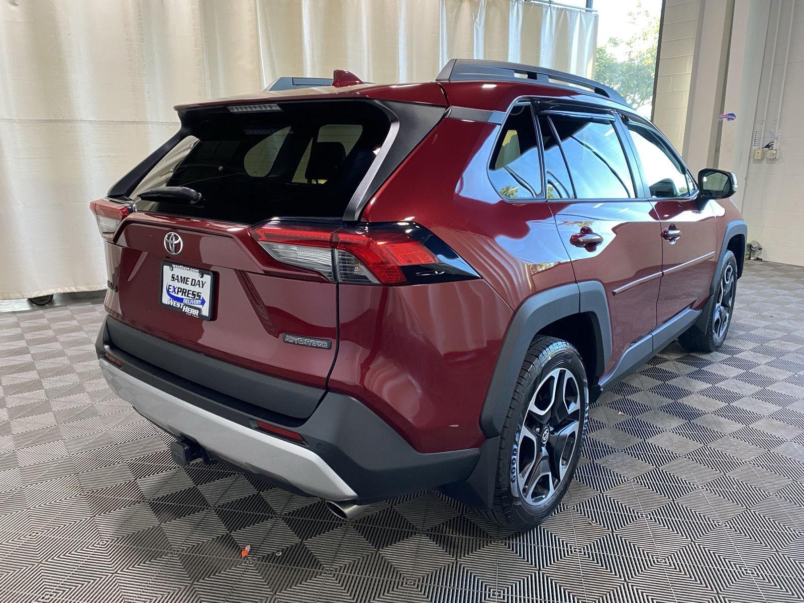 Used 2019 Ruby Flare Pearl Toyota Adventure image 7