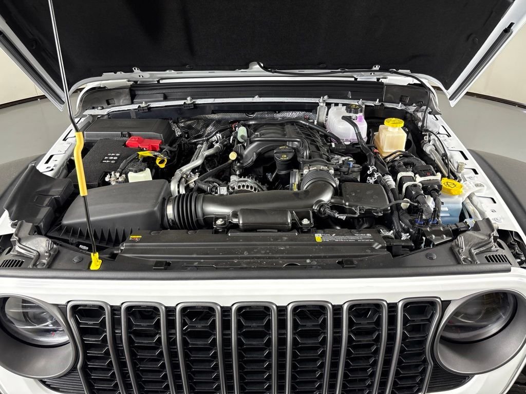 New 2026 Bright White Clearcoat Jeep Rubicon image 29