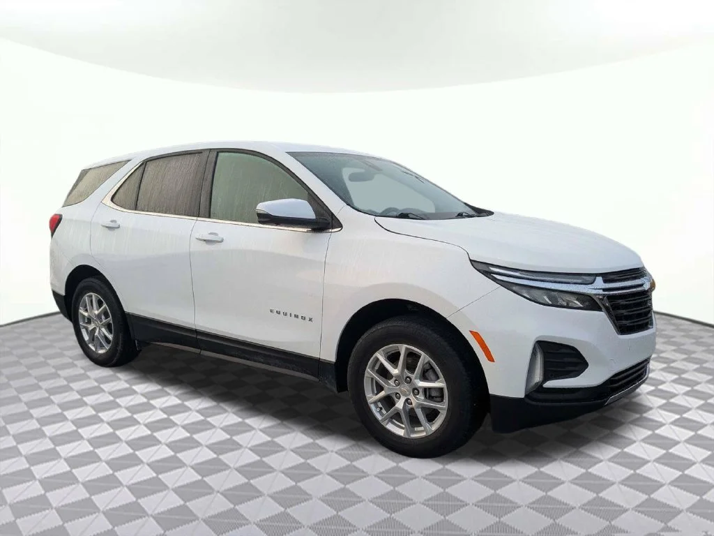 Used 2024 White Chevrolet LT image 2