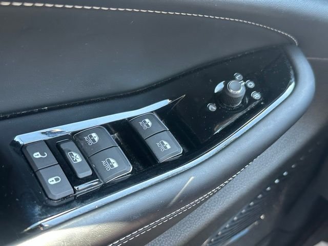 Used 2023 White Jeep Overland 4xe image 19