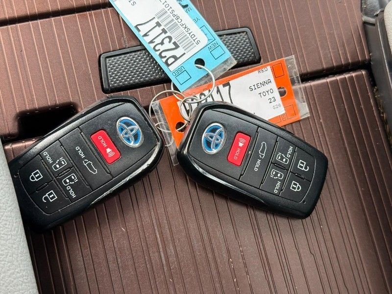 Used 2023 Pearl Toyota XLE image 31