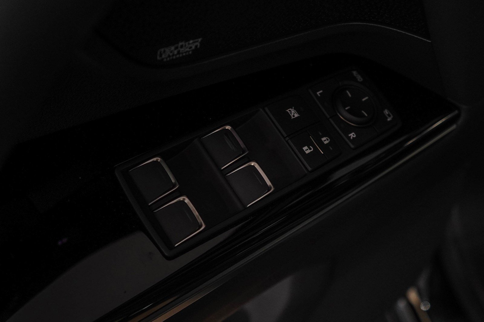 2026 Lexus LX 700h F-Sport - Photo 23